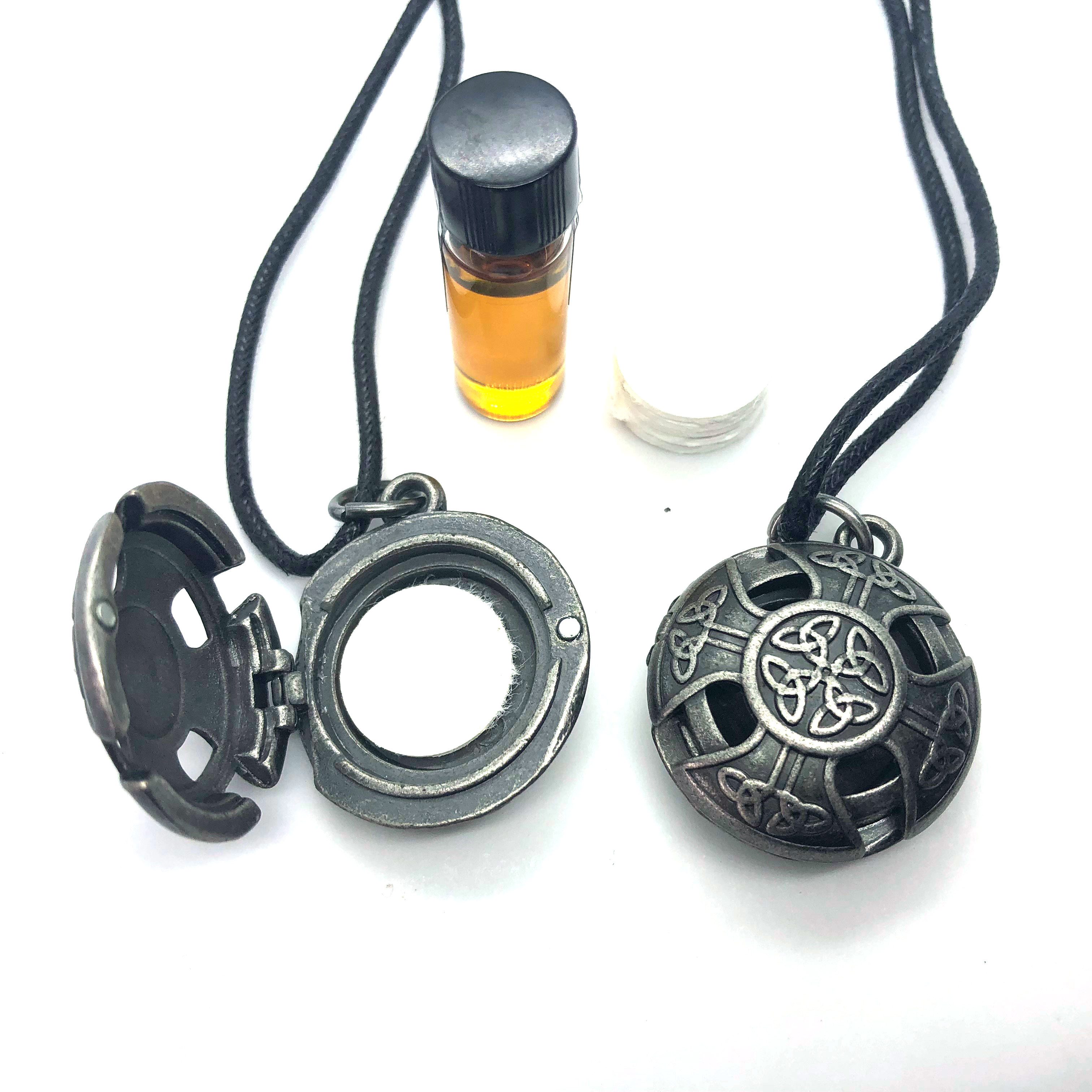The Complete Guide to Essential Oil Diffuser Jewelry - Wellness Aromas