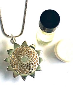 Flower Essential Oil Necklace Diffuser